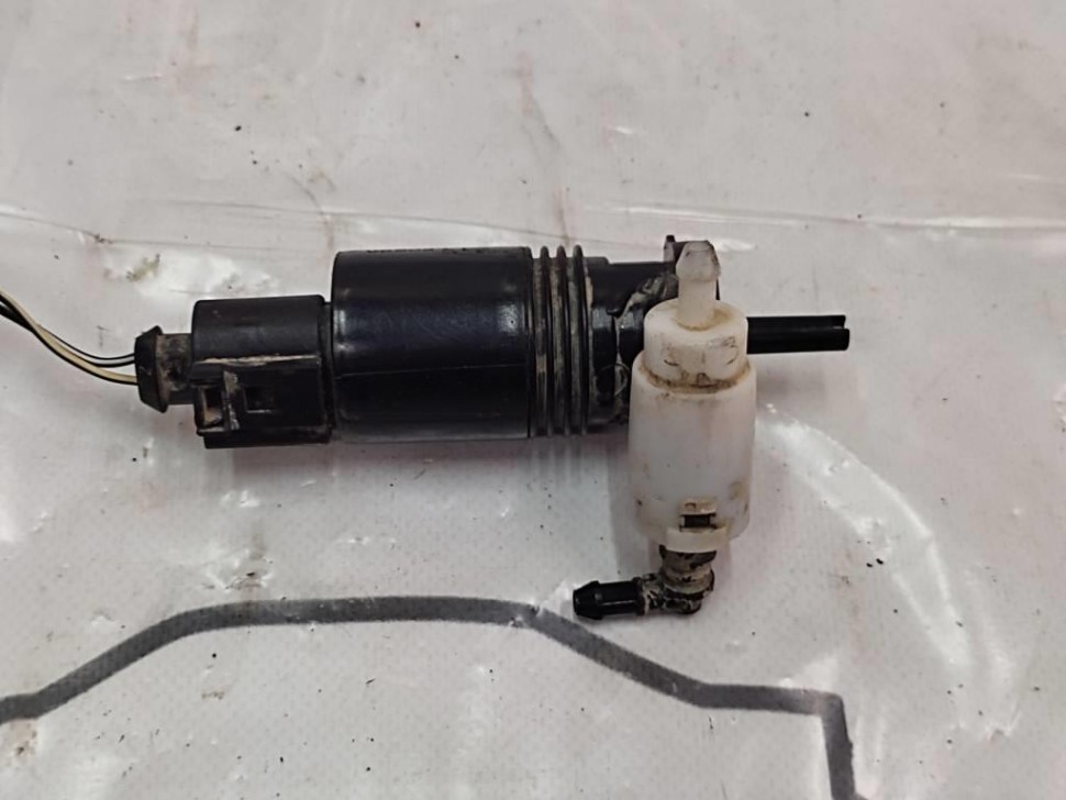 Насос омывателей MERCEDES-BENZ R-класс W251 (2005 - 2007) фото 1 — Разборка Мерседес