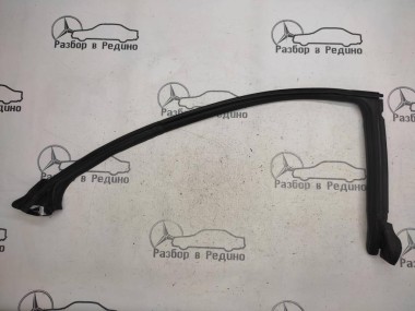 Уплотнитель стекла двери MERCEDES-BENZ CLS-класс C219 (2004 - 2008) — Разборка Мерседес