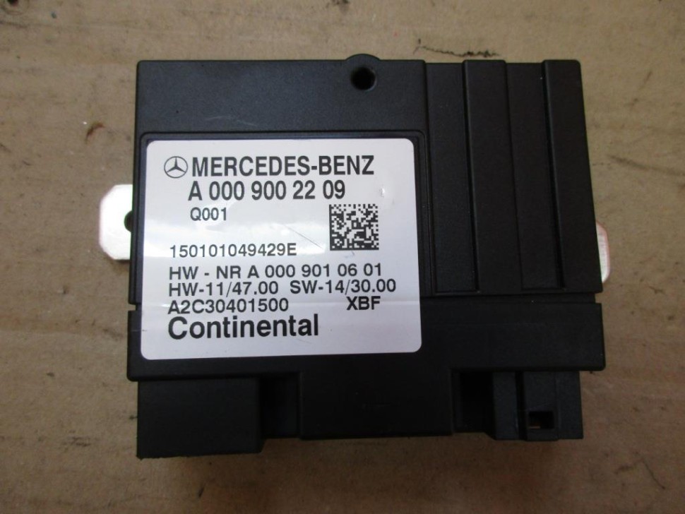 Блок топливного насоса MERCEDES-BENZ S-класс W222/C217/A217 (2013 - 2017) фото 1 — Разборка Мерседес