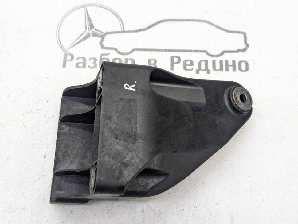 Лапа правая MERCEDES-BENZ C-класс W205/S205/C205/A205 (2014 - 2018) фото 1 — Разборка Мерседес