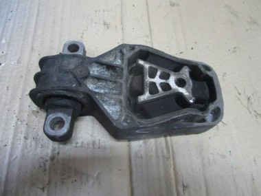 Опора двигателя MERCEDES-BENZ CLA-класс C117/X117 (2013 - 2016) — Разборка Мерседес