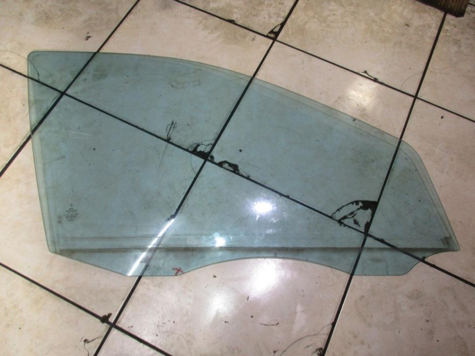 Стекло переднее правое MERCEDES-BENZ C-класс W203/S203/CL203 рестайлинг (2004 - 2008) фото 1 — Разборка Мерседес