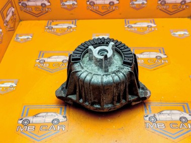 Опора двигателя MERCEDES-BENZ C-класс W204/S204 (2006 - 2011) &mdash; Разборка Мерседес