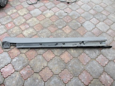 Порог пластиковый правый MERCEDES-BENZ M-класс W164 (2005 - 2008) — Разборка Мерседес