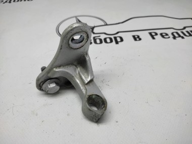 Петля двери MERCEDES-BENZ M-класс W164 (2005 - 2008) — Разборка Мерседес