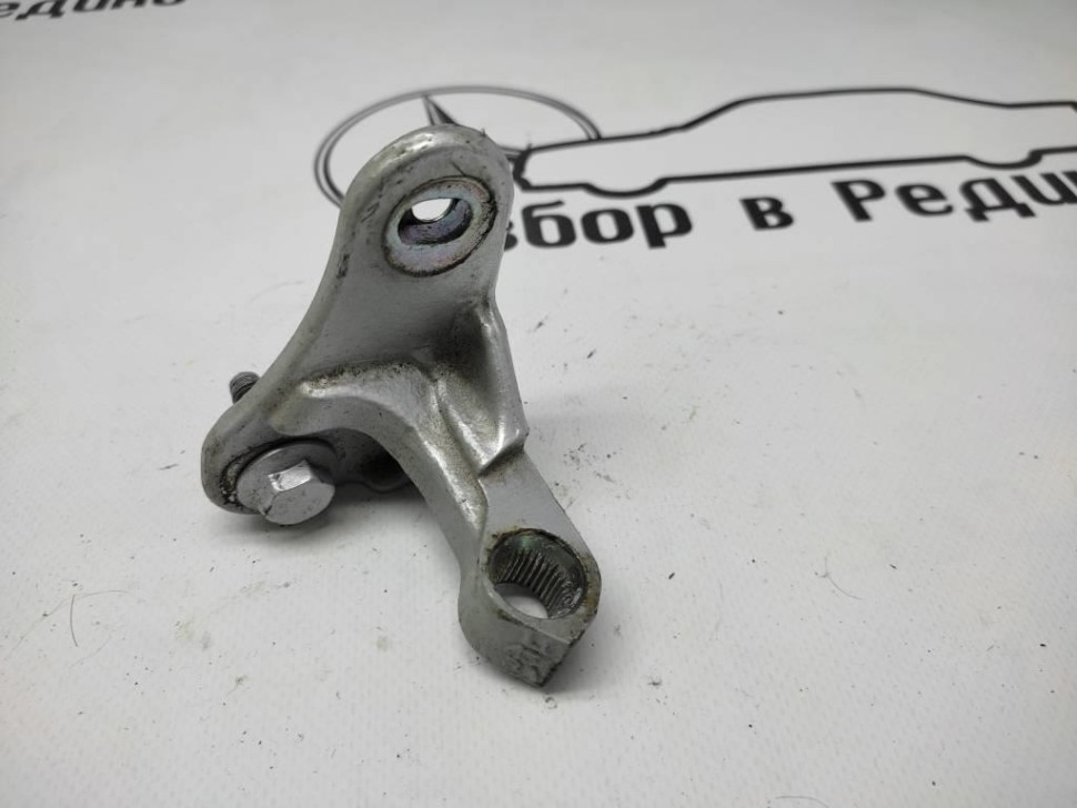 Петля двери MERCEDES-BENZ M-класс W164 (2005 - 2008) фото 1 — Разборка Мерседес