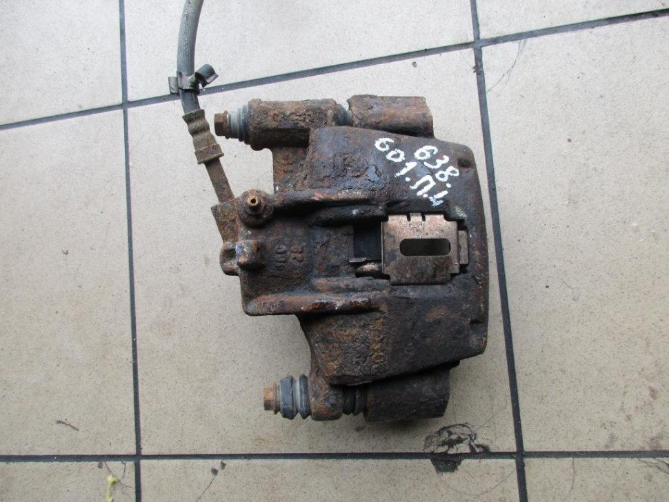 Суппорт передний левый MERCEDES-BENZ Vito W638 (1996 - 2003) фото 1 — Разборка Мерседес