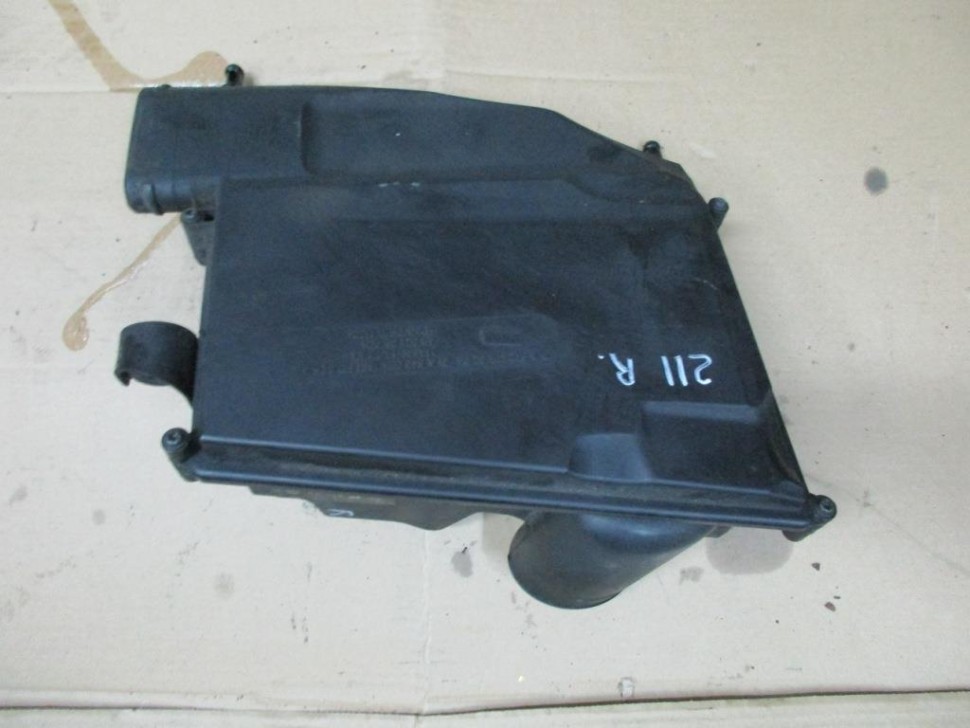 Корпус воздушного фильтра MERCEDES-BENZ E-класс W211/S211 (2002 - 2006) фото 1 — Разборка Мерседес