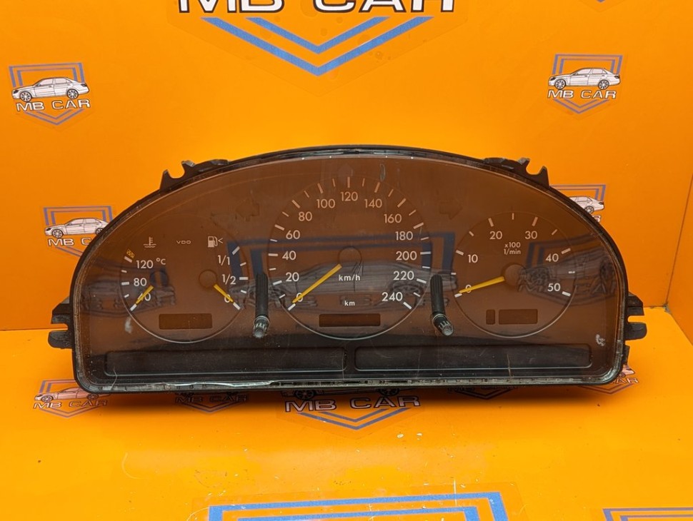 Щиток приборов MERCEDES-BENZ M-класс W163 рестайлинг (2001 - 2005) фото 1 &mdash; Разборка Мерседес