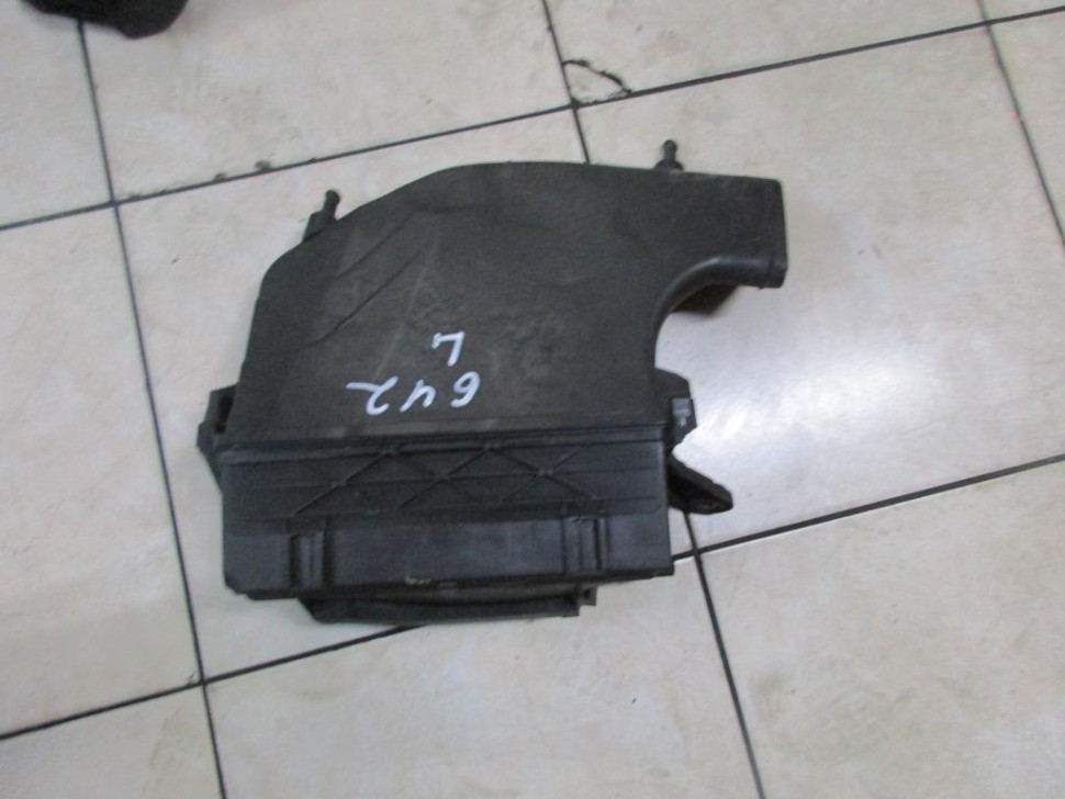 Корпус воздушного фильтра MERCEDES-BENZ E-класс W212/S212/C207/A207 (2009 - 2013) фото 1 — Разборка Мерседес