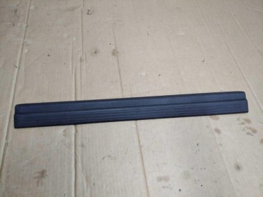 Накладка порога внутренняя MERCEDES-BENZ E-класс W212/S212/C207/A207 (2009 - 2013) — Разборка Мерседес