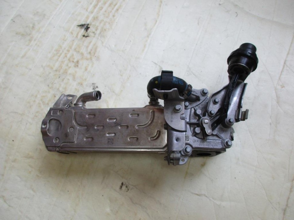 Байпасный клапан MERCEDES-BENZ CLS-класс C218/X218 рестайлинг (2014 - 2017) фото 1 — Разборка Мерседес