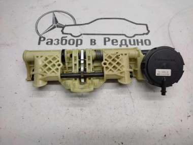 Механизм подголовника MERCEDES-BENZ S-класс W220 (1998 - 2005) — Разборка Мерседес