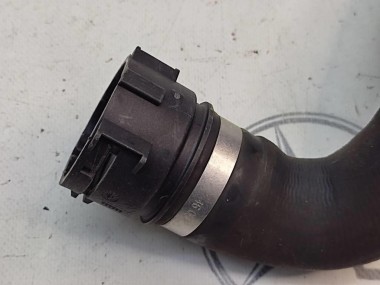 Патрубок радиатора MERCEDES-BENZ GLE-класс W166 (2015 - 2018) — Разборка Мерседес