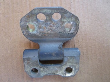 Петля двери MERCEDES-BENZ W124 W124/S124/C124/A124 (1984 - 1993) — Разборка Мерседес