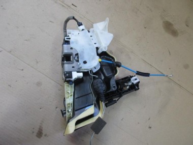 Замок двери передней правой MERCEDES-BENZ E-класс W212/S212/C207/A207 рестайлинг (2013 - 2016) — Разборка Мерседес