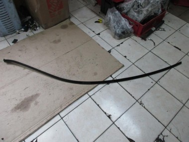 Молдинг крыши MERCEDES-BENZ C-класс W205/S205/C205/A205 (2014 - 2018) — Разборка Мерседес