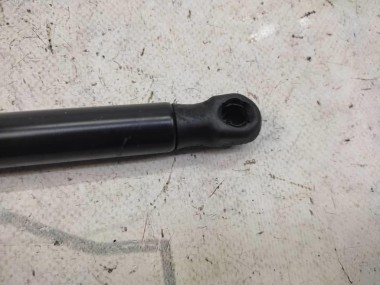 Амортизатор капота MERCEDES-BENZ GLE-класс W166 (2015 - 2018) — Разборка Мерседес