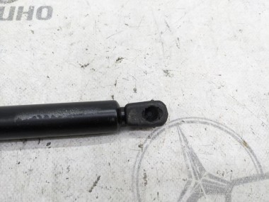 Амортизатор капота MERCEDES-BENZ CLK-класс C208/A208 (1997 - 2000) — Разборка Мерседес