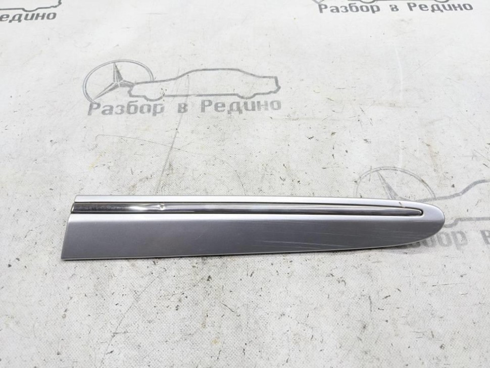 Молдинг крыла левый MERCEDES-BENZ CLK-класс C209/A209 (2002 - 2005) фото 1 — Разборка Мерседес