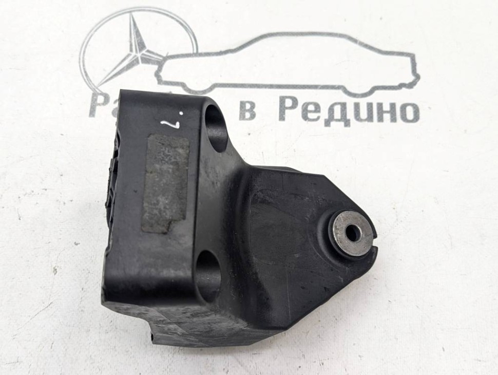 Лапа левая MERCEDES-BENZ C-класс W205/S205/C205/A205 (2014 - 2018) фото 1 &mdash; Разборка Мерседес