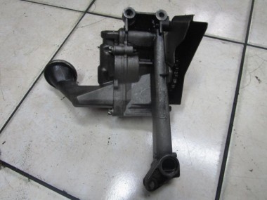 Насос масляный MERCEDES-BENZ A-класс W168 (1997 - 2001) — Разборка Мерседес