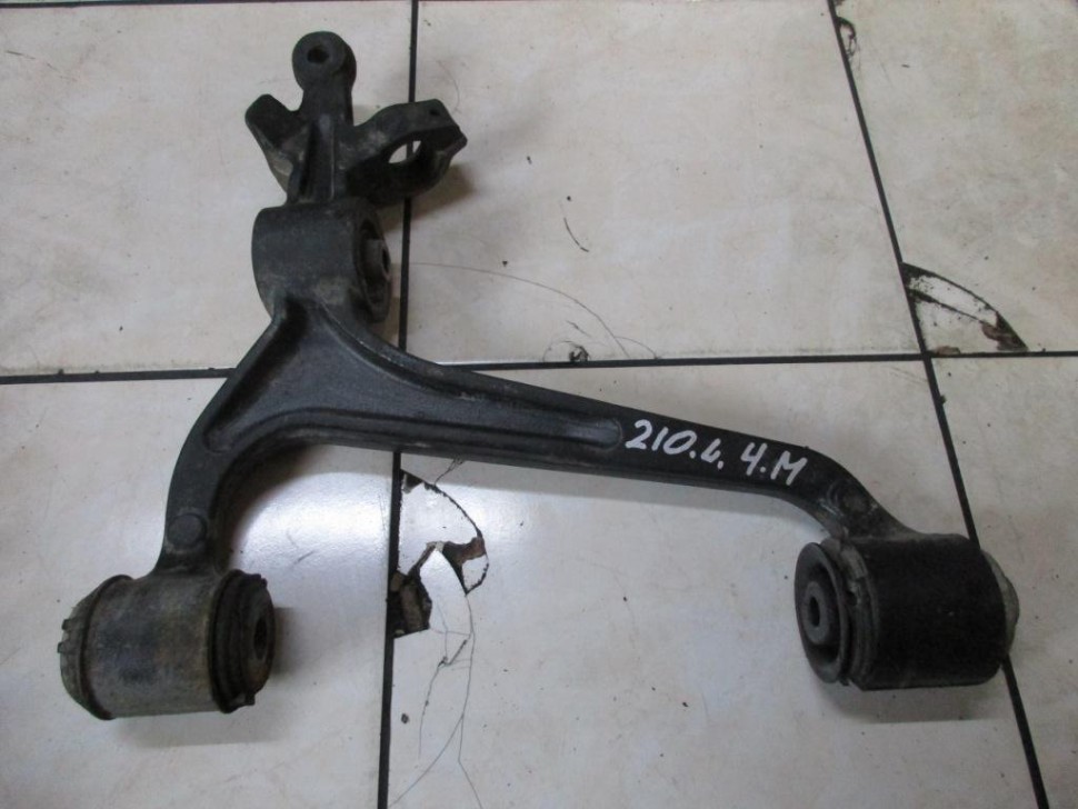 Рычаг передний нижний левый MERCEDES-BENZ E-класс W210/S210 (1995 - 1999) фото 1 — Разборка Мерседес