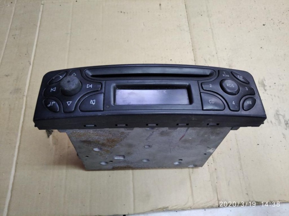 Магнитола MERCEDES-BENZ C-класс W203/S203/CL203 (2000 - 2004) фото 1 — Разборка Мерседес