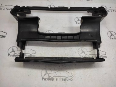 Кожух радиатора MERCEDES-BENZ R-класс W251 (2005 - 2007) — Разборка Мерседес