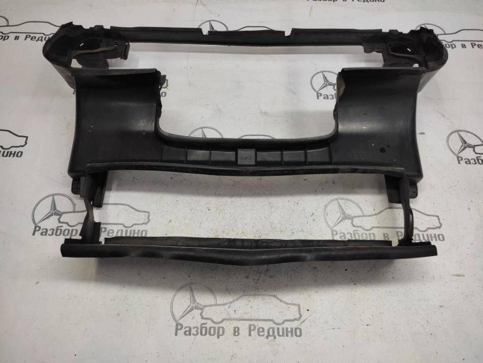 Кожух радиатора MERCEDES-BENZ R-класс W251 (2005 - 2007) фото 1 — Разборка Мерседес