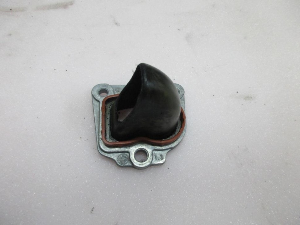 Трубка рециркуляции ОГ MERCEDES-BENZ E-класс W213/S213/C238/A238 (2016 - 2021) фото 1 — Разборка Мерседес