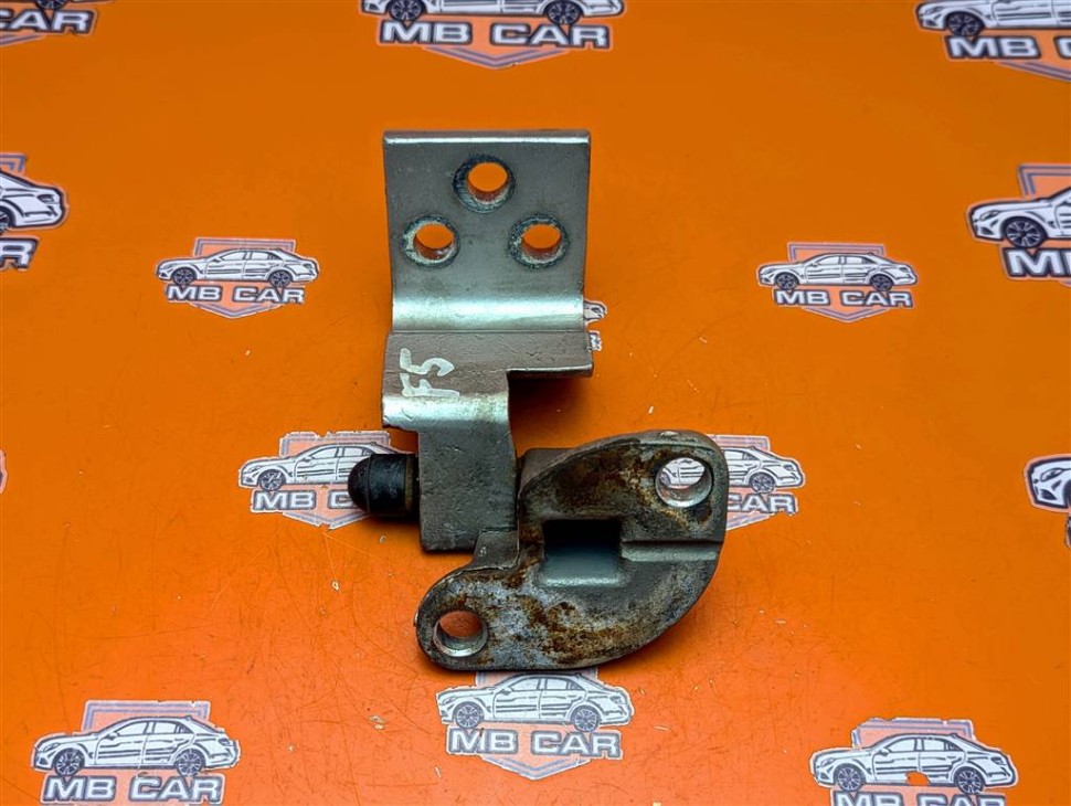 Петля двери MERCEDES-BENZ Vito W638 (1996 - 2003) фото 1 — Разборка Мерседес