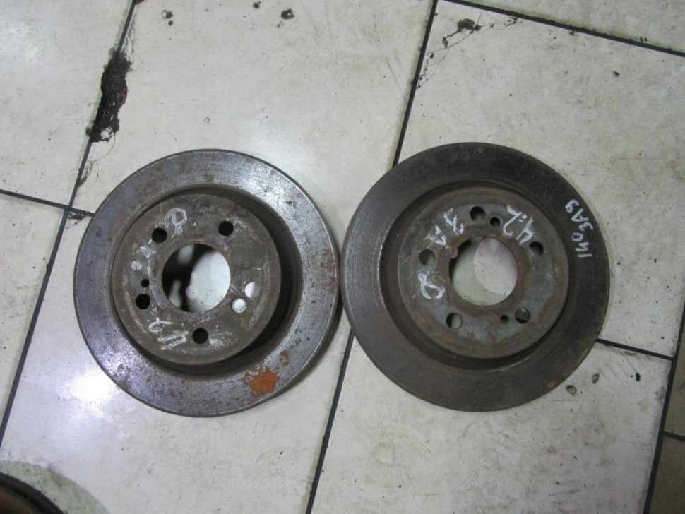 Диски тормозные зад MERCEDES-BENZ W124 W124/S124/C124/A124 (1984 - 1993) фото 1 — Разборка Мерседес
