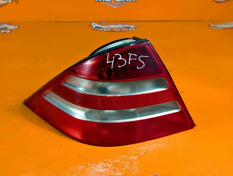 Фонарь задний левый MERCEDES-BENZ S-класс W220 (1998 - 2005) фото 1 &mdash; Разборка Мерседес
