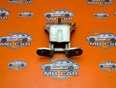 Петля двери MERCEDES-BENZ M-класс W163 (1997 - 2001) — Разборка Мерседес