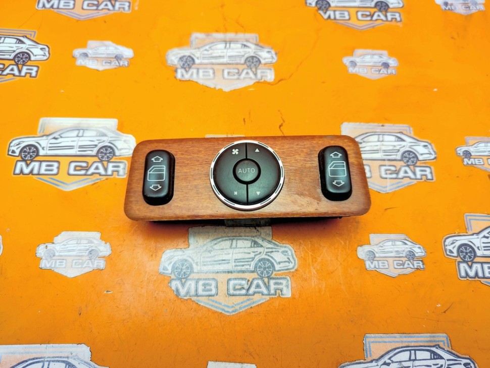 Блок кнопок стеклоподъемников MERCEDES-BENZ M-класс W163 (1997 - 2001) фото 1 &mdash; Разборка Мерседес
