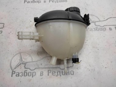Бачок расширительный MERCEDES-BENZ X-класс I (2017 - 2020) — Разборка Мерседес
