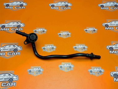 Трубка вентиляции картерных газов MERCEDES-BENZ C-класс W204/S204 (2006 - 2011) — Разборка Мерседес