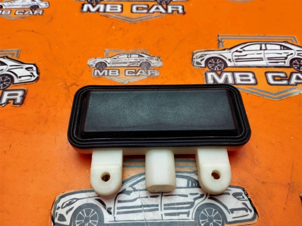 Кнопка закрытия багажника MERCEDES-BENZ E-класс W212/S212/C207/A207 (2009 - 2013) фото 1 — Разборка Мерседес