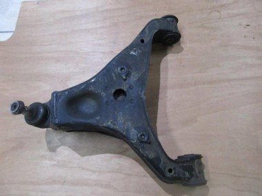 Рычаг передний нижний правый MERCEDES-BENZ Sprinter w906 — Разборка Мерседес