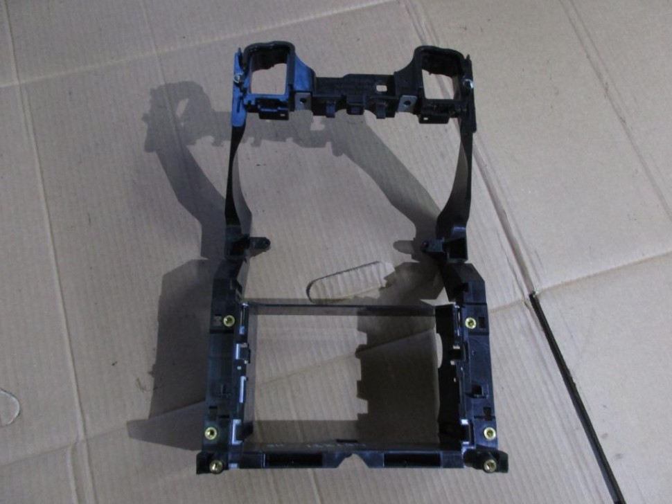 Кронштейн крепления команд MERCEDES-BENZ E-класс W211/S211 рестайлинг (2006 - 2009) фото 1 — Разборка Мерседес