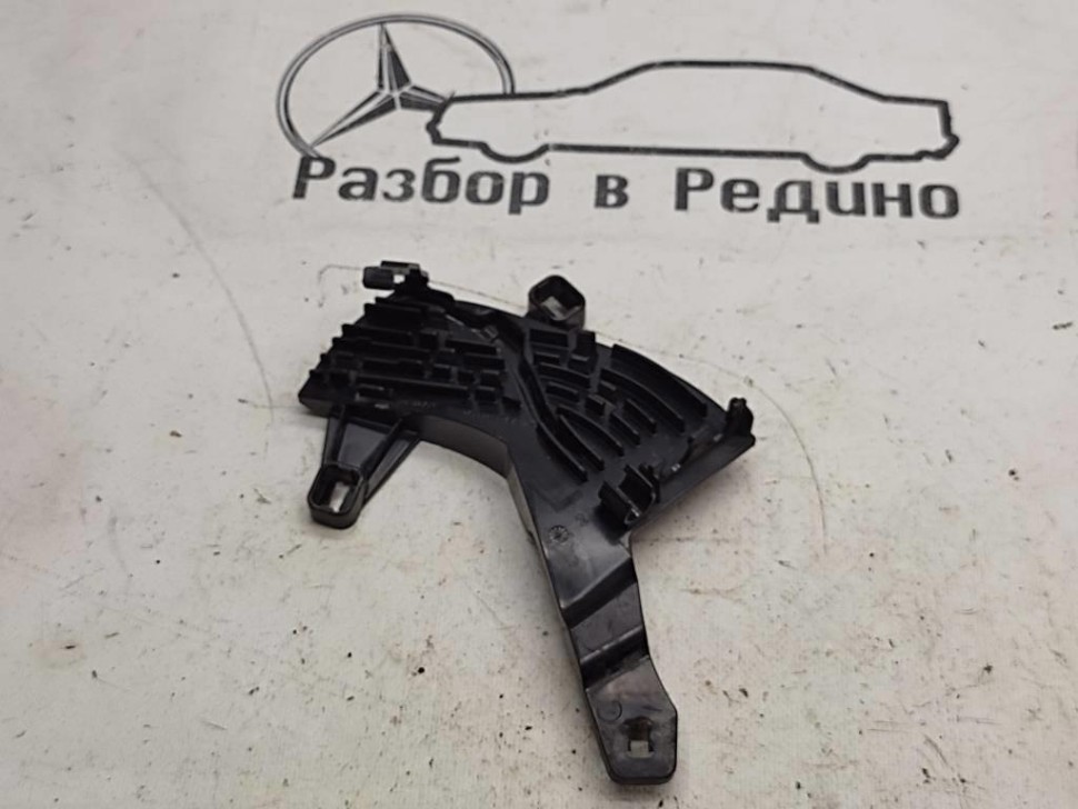 Кронштейн MERCEDES-BENZ GLC-class w253 фото 1 — Разборка Мерседес