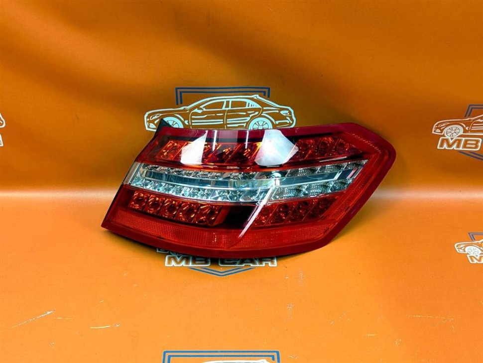Фонарь задний правый MERCEDES-BENZ E-класс W212/S212/C207/A207 (2009 - 2013) фото 1 — Разборка Мерседес