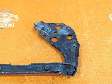 Петля капота MERCEDES-BENZ E-класс W210/S210 (1995 - 1999) — Разборка Мерседес