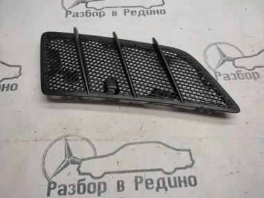 Решетка капота MERCEDES-BENZ M-класс W164 (2005 - 2008) — Разборка Мерседес