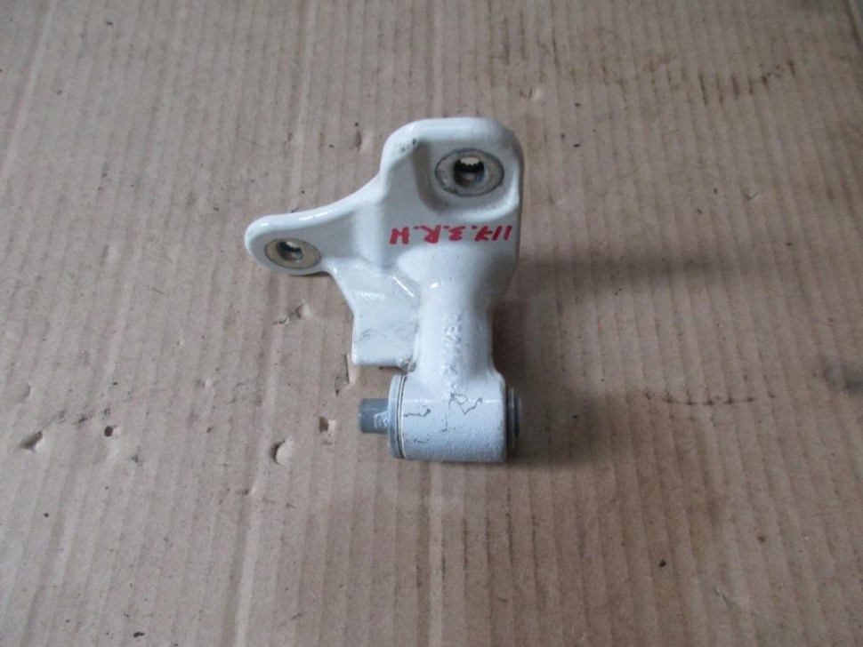 Петля двери MERCEDES-BENZ CLA-класс C117/X117 рестайлинг (2016 - 2019) фото 1 — Разборка Мерседес