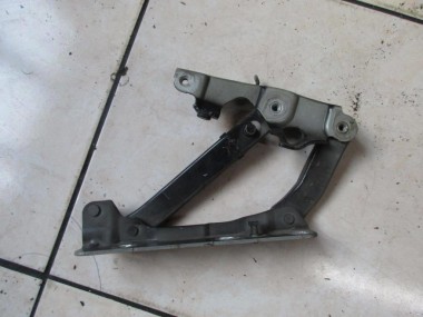 Петля капота MERCEDES-BENZ E-класс W211/S211 (2002 - 2006) — Разборка Мерседес