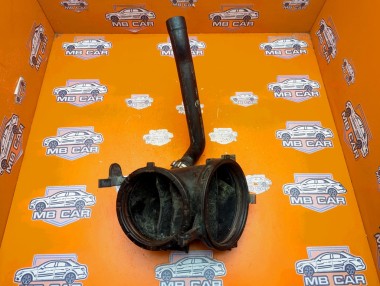 Патрубок воздушный MERCEDES-BENZ C-класс W204/S204 (2006 - 2011) — Разборка Мерседес