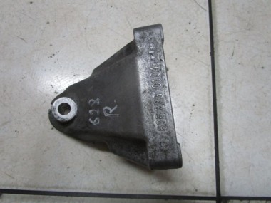 Лапа правая MERCEDES-BENZ S-класс W220 (1998 - 2005) — Разборка Мерседес