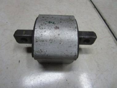 Опора КПП MERCEDES-BENZ C-класс W204/S204 (2006 - 2011) — Разборка Мерседес